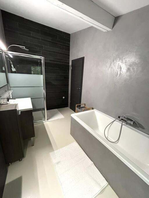 Superbe Maison Avec Jacuzzi Ventabren Exterior photo